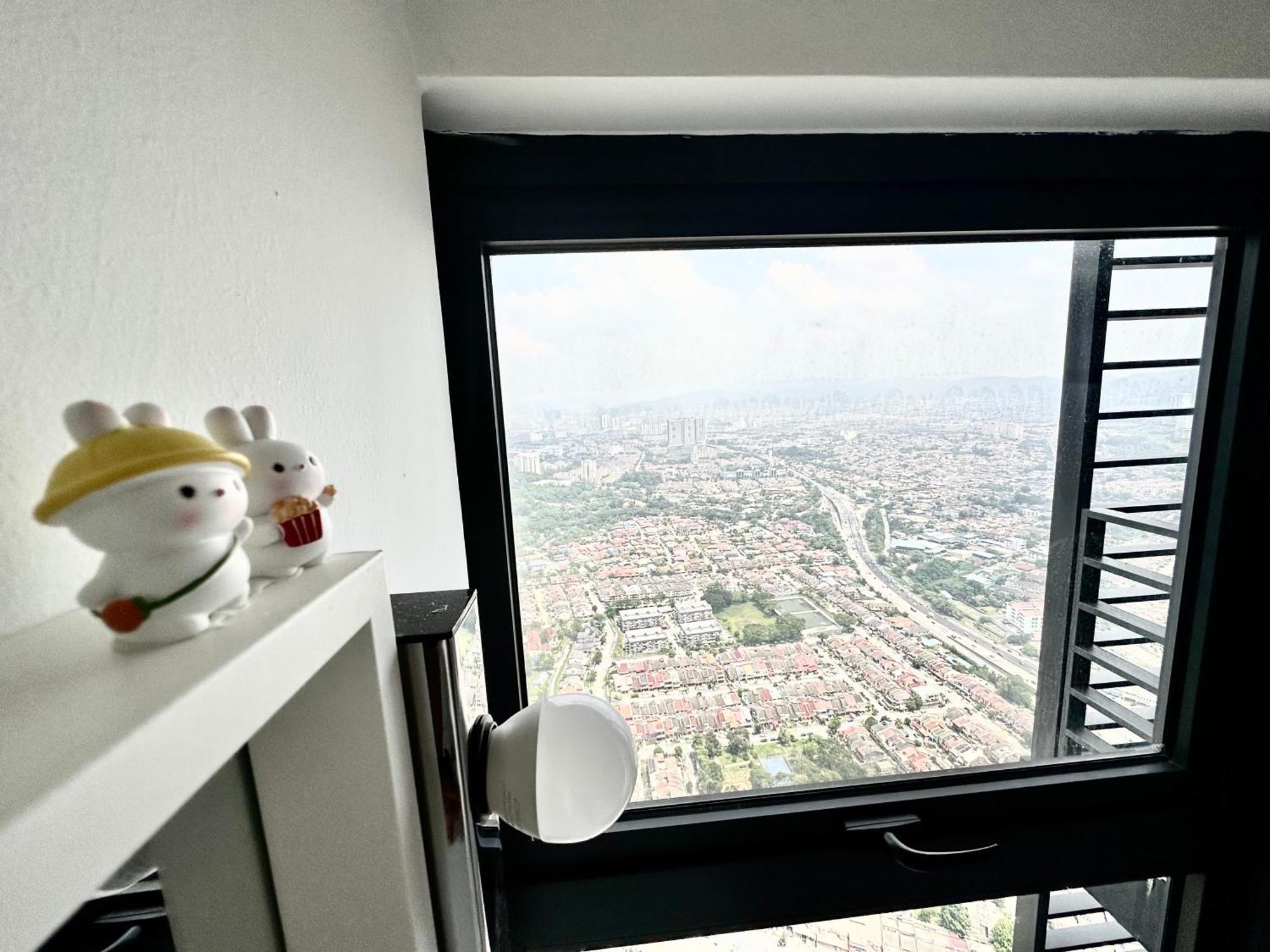 Arte Cheras, 3 X 8 Pax Klcc View Karaoke With Bathtub Kuala Lumpur
