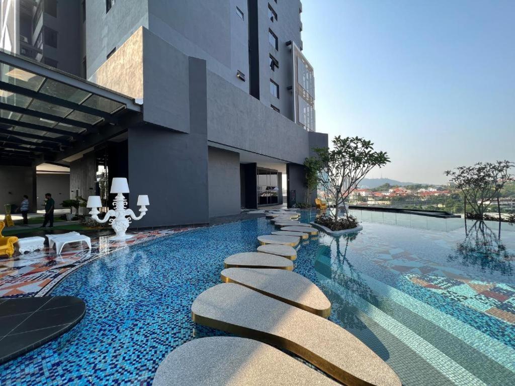 Arte Cheras, 3 X 8 Pax Klcc View Karaoke With Bathtub * Kuala Lumpur