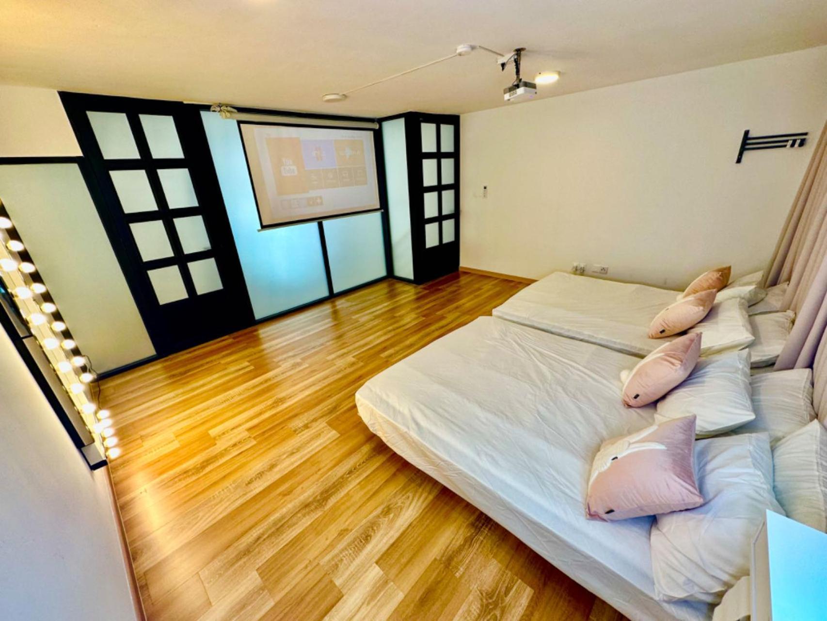 Arte Cheras, 3 X 8 Pax Klcc View Karaoke With Bathtub * Kuala Lumpur