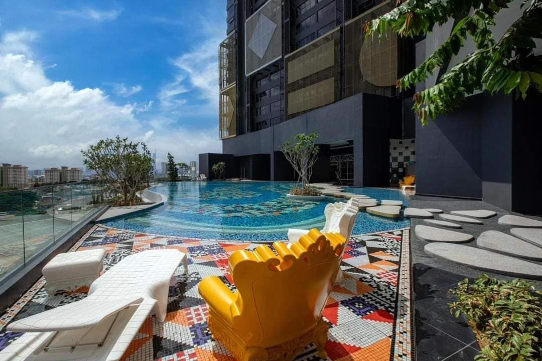 Arte Cheras, 3 X 8 Pax Klcc View Karaoke With Bathtub Apartment *