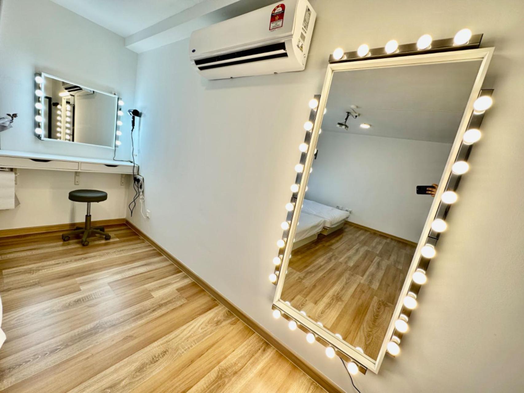 Arte Cheras, 3 X 8 Pax Klcc View Karaoke With Bathtub *