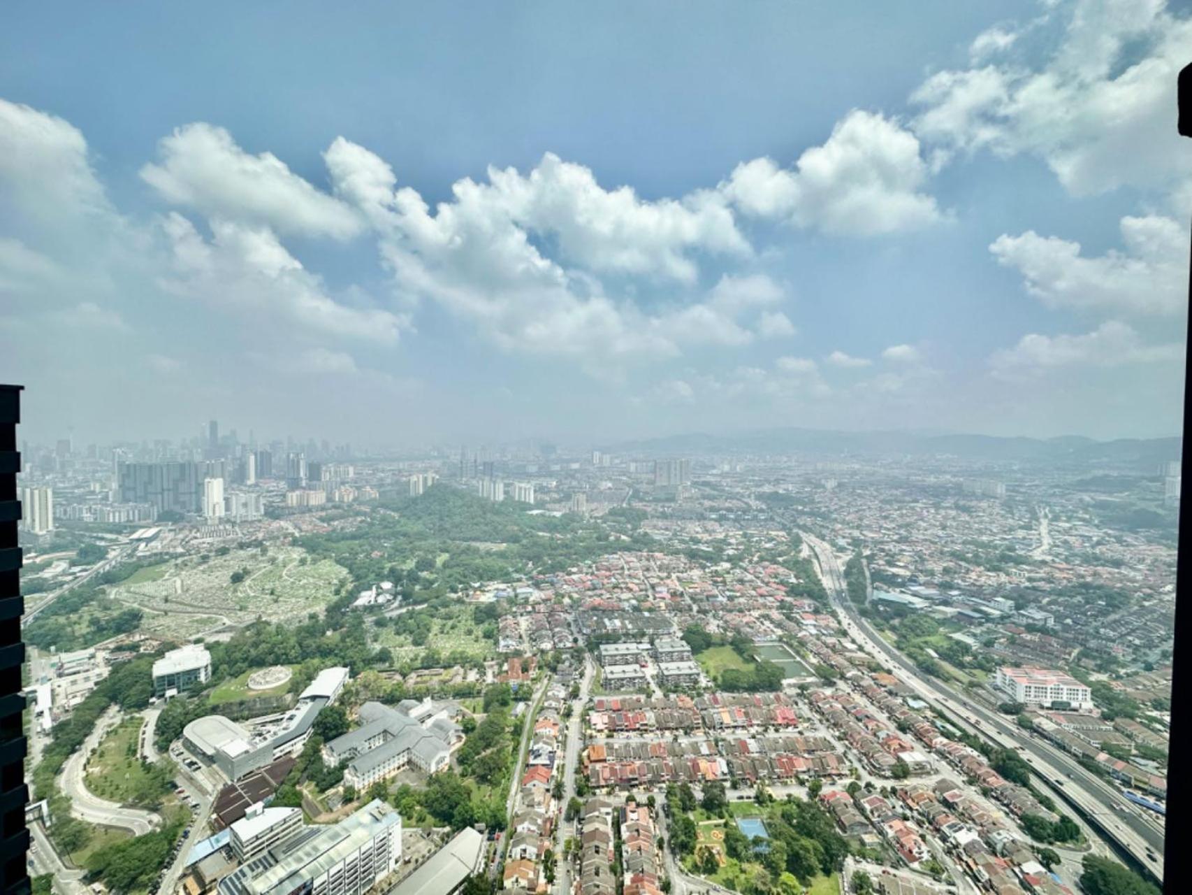 Arte Cheras, 3 X 8 Pax Klcc View Karaoke With Bathtub